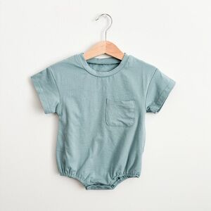 Blue Cotton Bodysuit w/Pocket Size 6-12M
